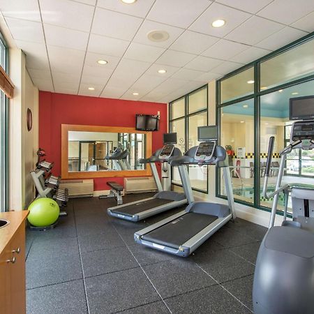 Hilton Garden Inn Poughkeepsie/Fishkill Buitenkant foto