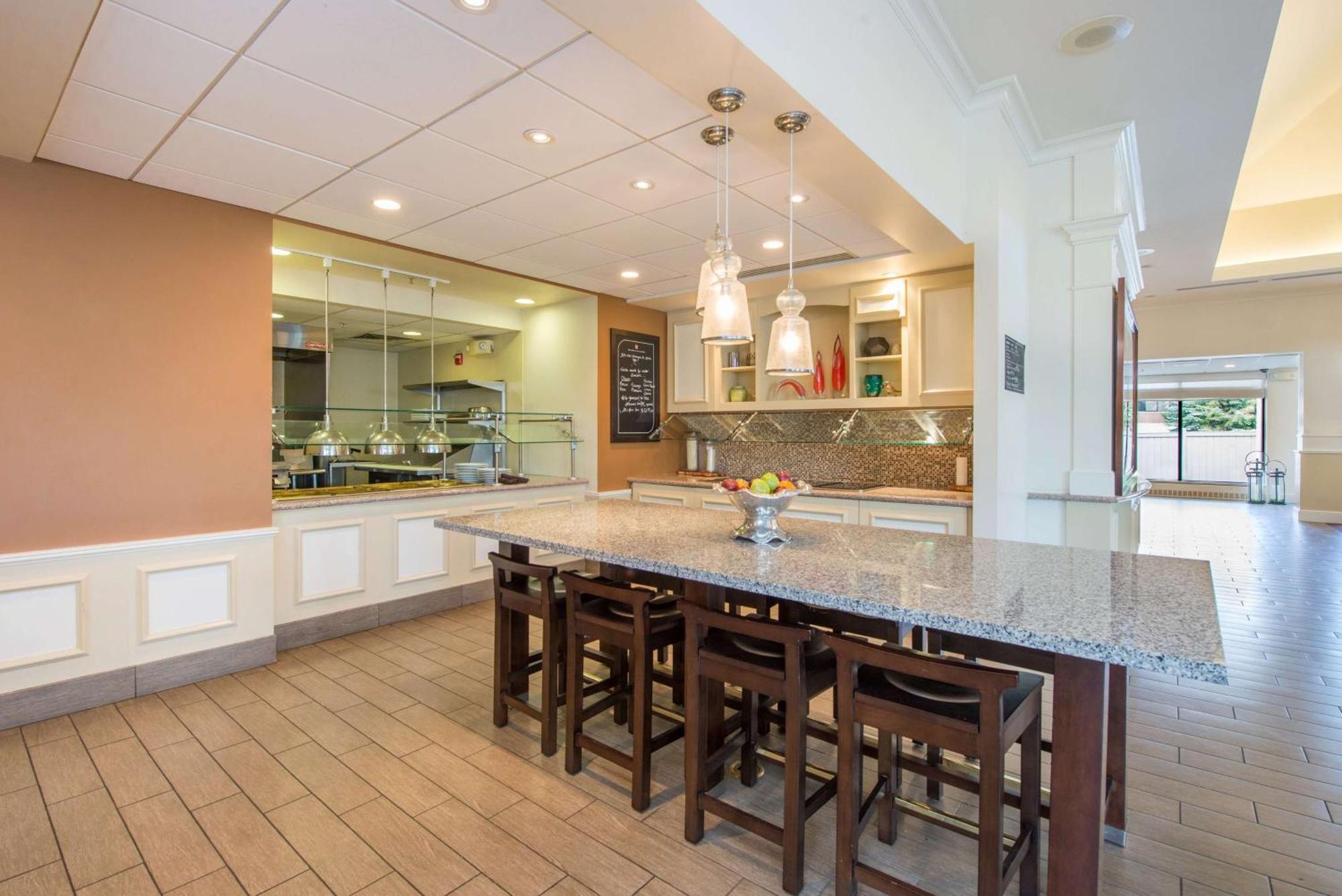 Hilton Garden Inn Poughkeepsie/Fishkill Buitenkant foto
