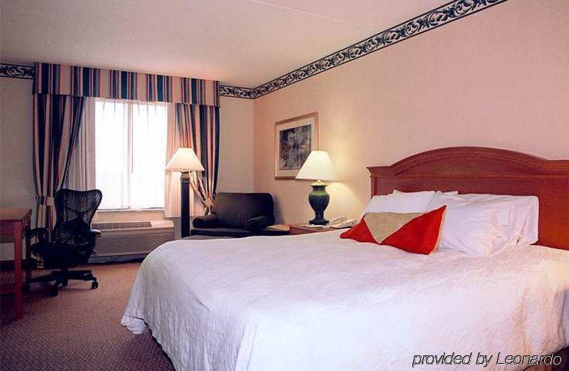 Hilton Garden Inn Poughkeepsie/Fishkill Kamer foto